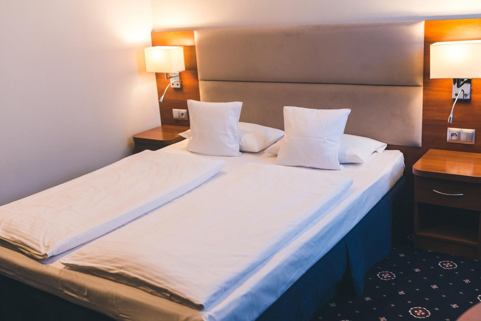 Parkhotel Lyson انفاود المظهر الخارجي الصورة